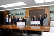 Grupo Soledad dona 5.000 euros a las asociaciones MACMA de Aspe y AFAE de Elche