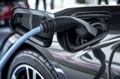Las ventas de vehículos electrificados aumentan un 45 por ciento hasta abril
