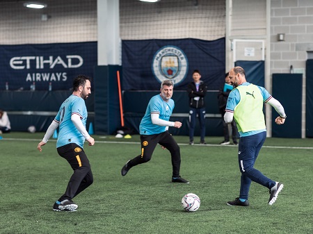 Sesión practica de fútbol en el Purple Summit 2023