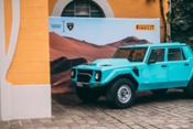 Pirelli relanza su emblemático Scorpion BK para el Lamborghini LM002 de 1986