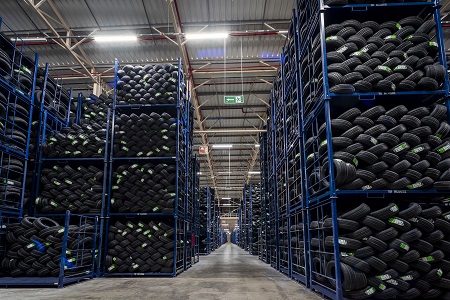 1,5 millones de neumáticos en sus instalaciones para distribuir 