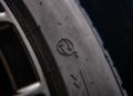 Detalle Logo Pirelli sostenibilidad
