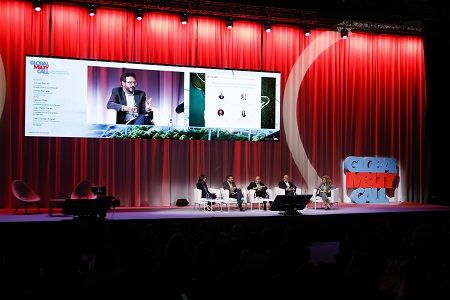 Alrededor de 10.000 personas siguieron las charlas, conferencias y debates