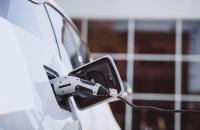 Los turismos electrificados alcanzan el 15 por ciento del mercado total en noviembre